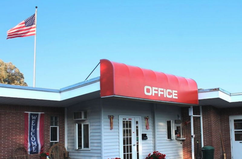 Budget Host Crestview Inn (Crestview Motel, Thrifty Inn$) - From Web Listing (newer photo)